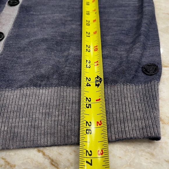 Guess Men’s Blue Gray V-Neck Cardigan Unique Dyed Look Size Small - Picture 7 of 10